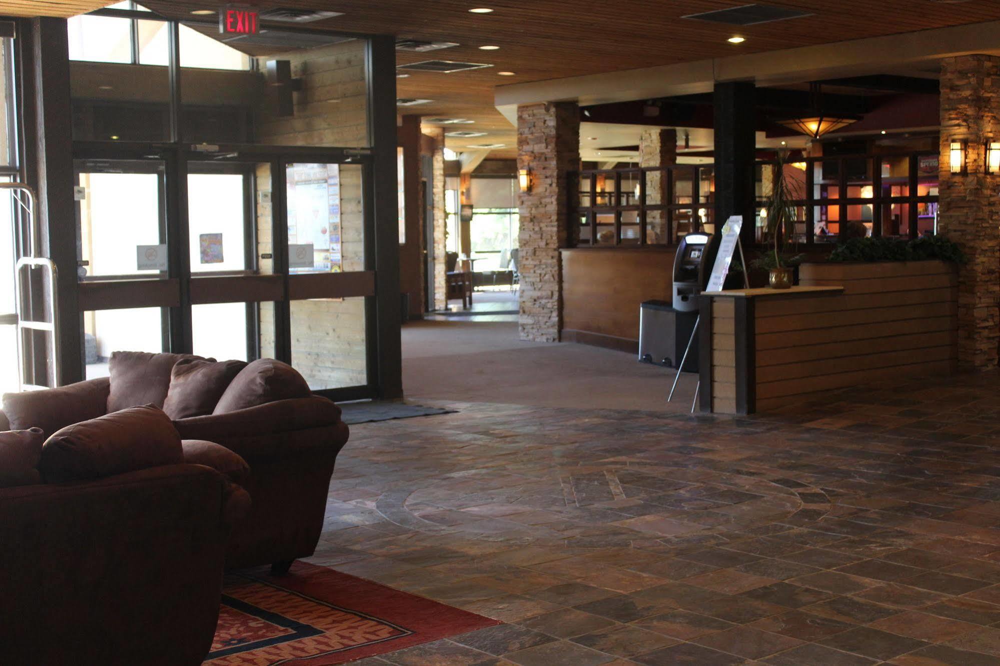 Walking Eagle Inn & Lodge Rocky Mountain House Eksteriør billede
